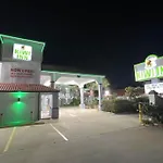 Kiwi Inn Willowbrook Hwy249
