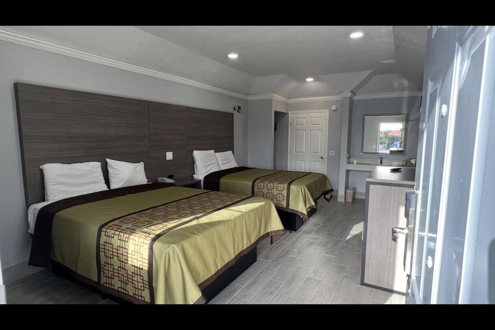 Hotel Kiwi Willowbrook Hwy249 Louetta